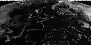 H12:30 sulla Germania cala l'oscurita'- Sequenza di immagini dell'eclisse dell'11 agosto viste dal Meteosat
